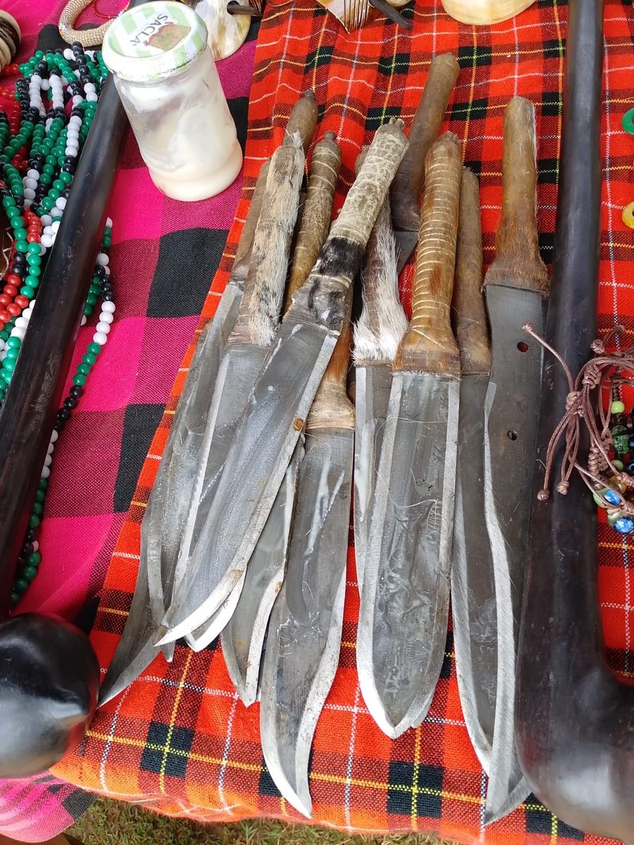 Traditional Knives